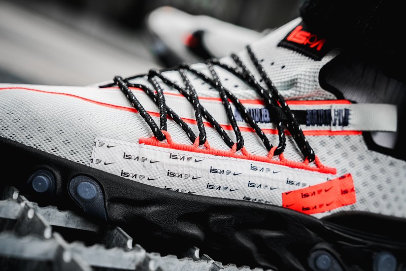 Nike react ispa hot sale low on feet